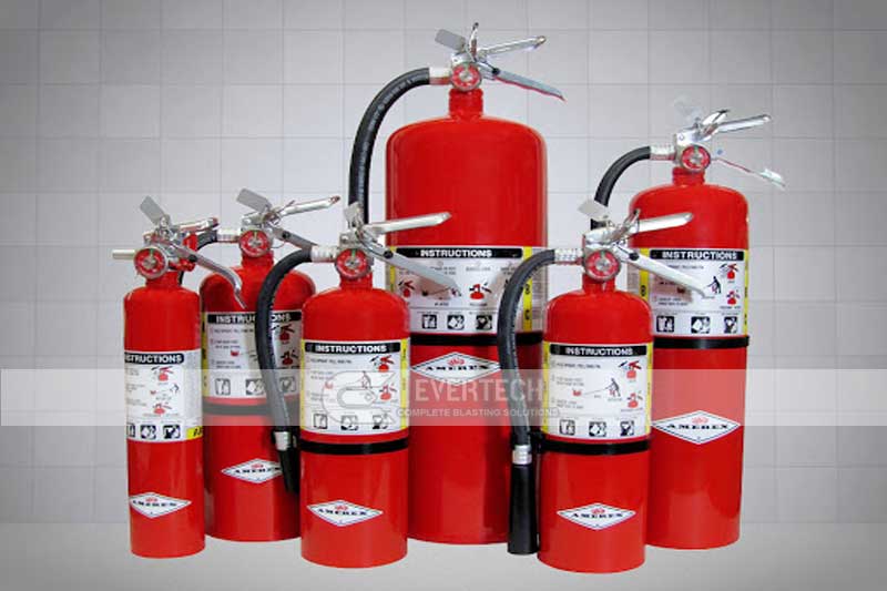 Fire-extinguisher-bottles-blast-cleaning-machine.jpg