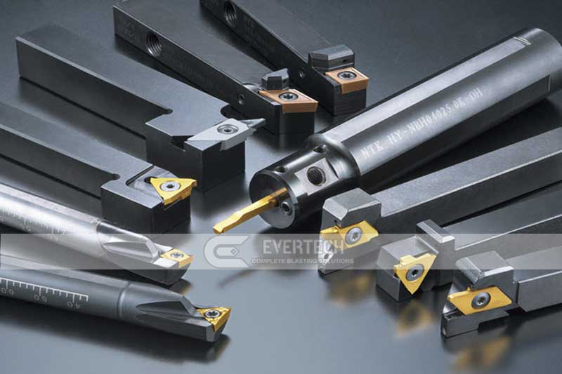Toolholder-shot-blasting-machine-2.jpg