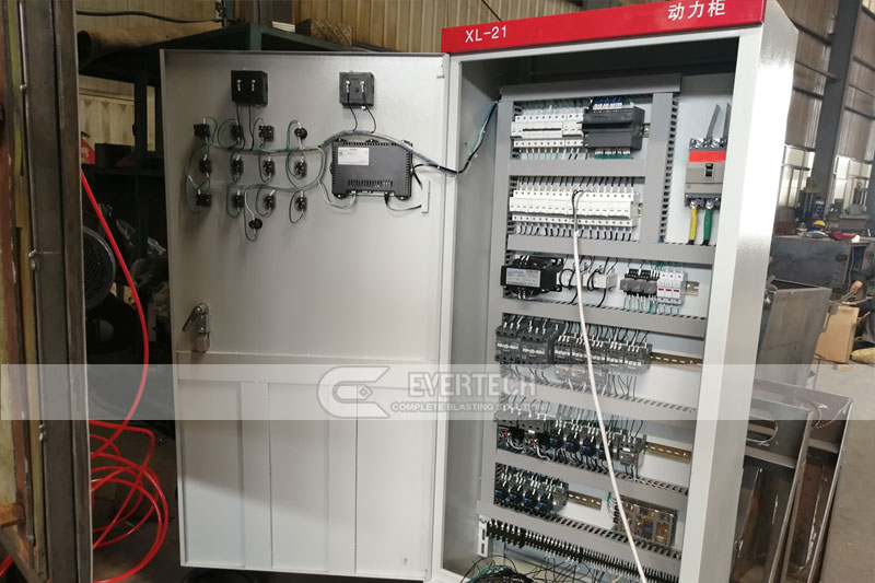 hanger-shot-blasting-machine-in-fabrication-1.jpg hanger-shot-blasting-machine-in-fabrication-1.jpg